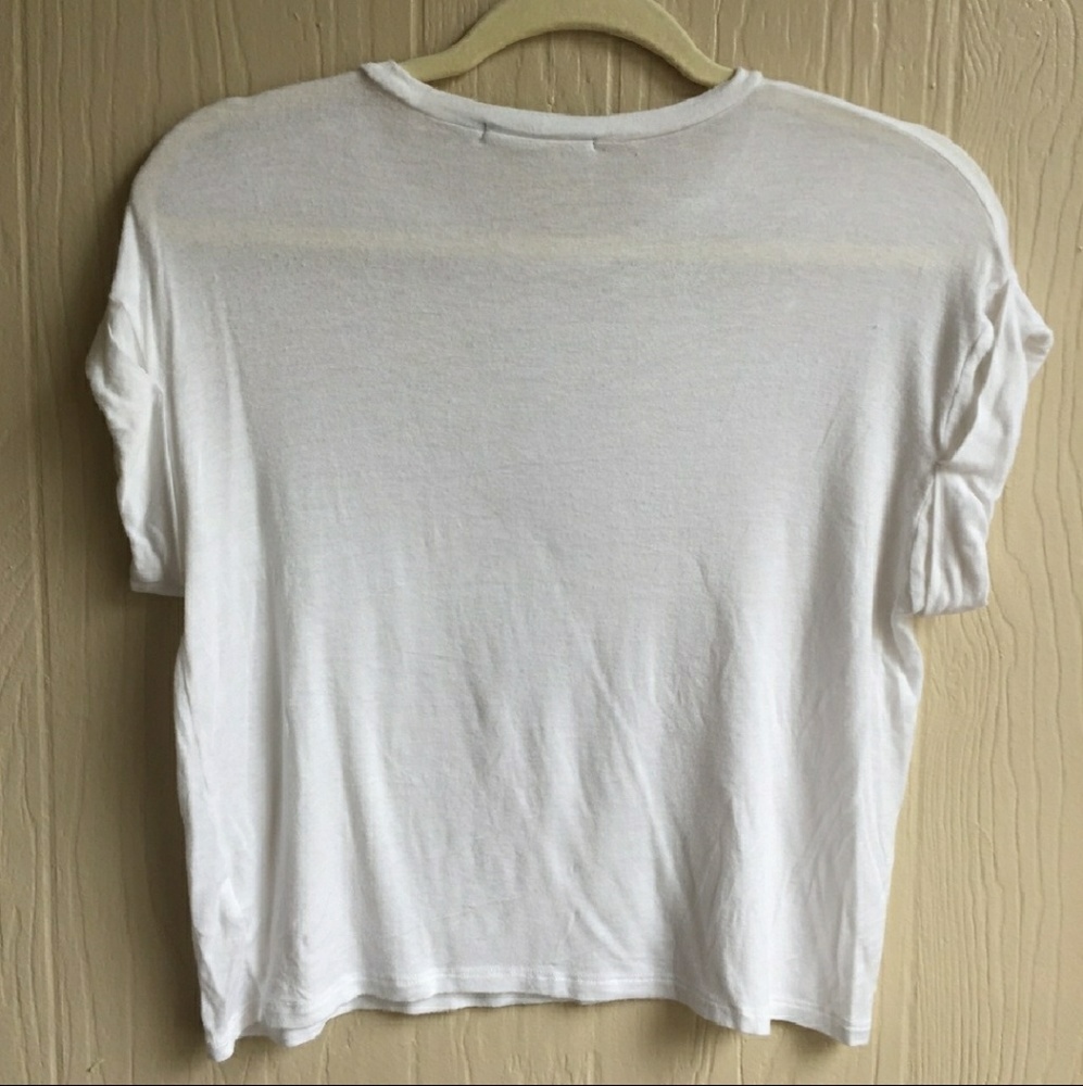 ❎SOLD❎ Brandy Melville Rolled Sleeve Tee - Picture 2 of 2